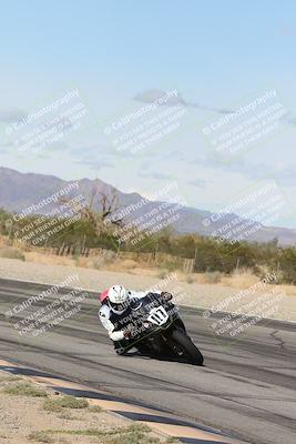 media/Nov-16-2025-Race Pace (Sun) [[8c5fa54630]]/Verified Riders/4-Turn 3 Inside (1050am)/